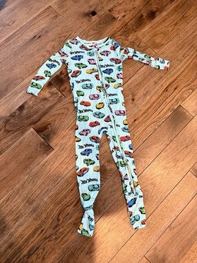 Posh Peanut Hot Wheels Footie